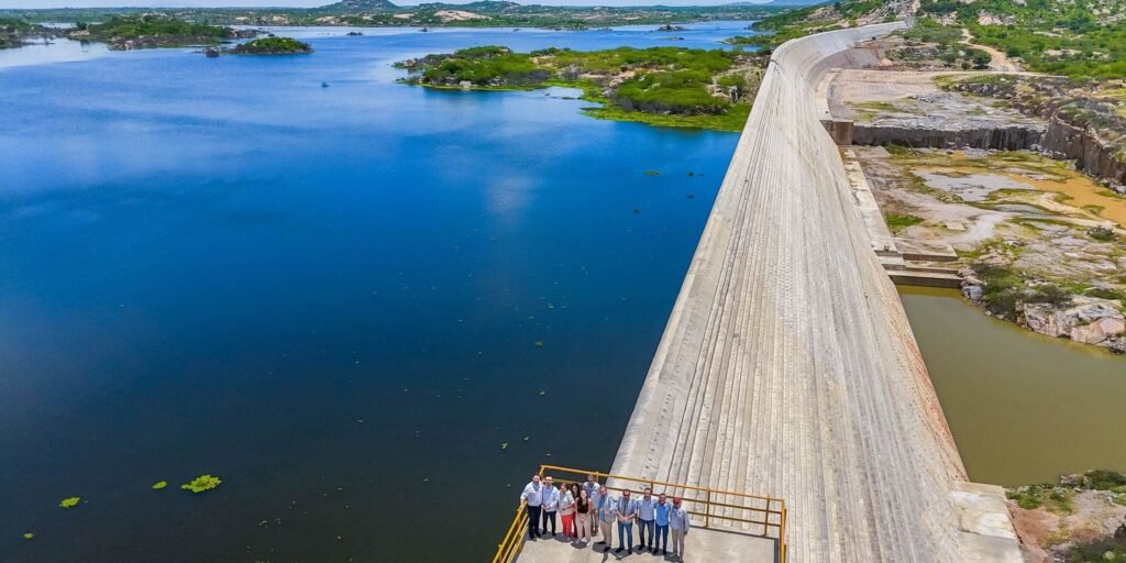 Lula inaugura nova barragem da transposição do São Francisco no RN Lula inaugura nova barragem da transposição do São Francisco no RN