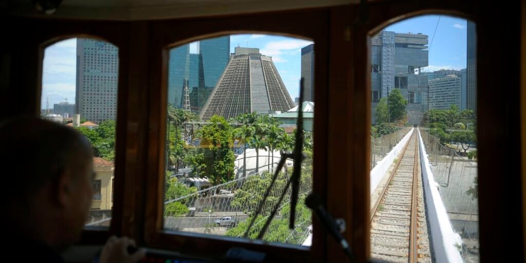 Bonde de Santa Teresa estende horário no ramal Paula Mattos Bonde de Santa Teresa estende horário no ramal Paula Mattos